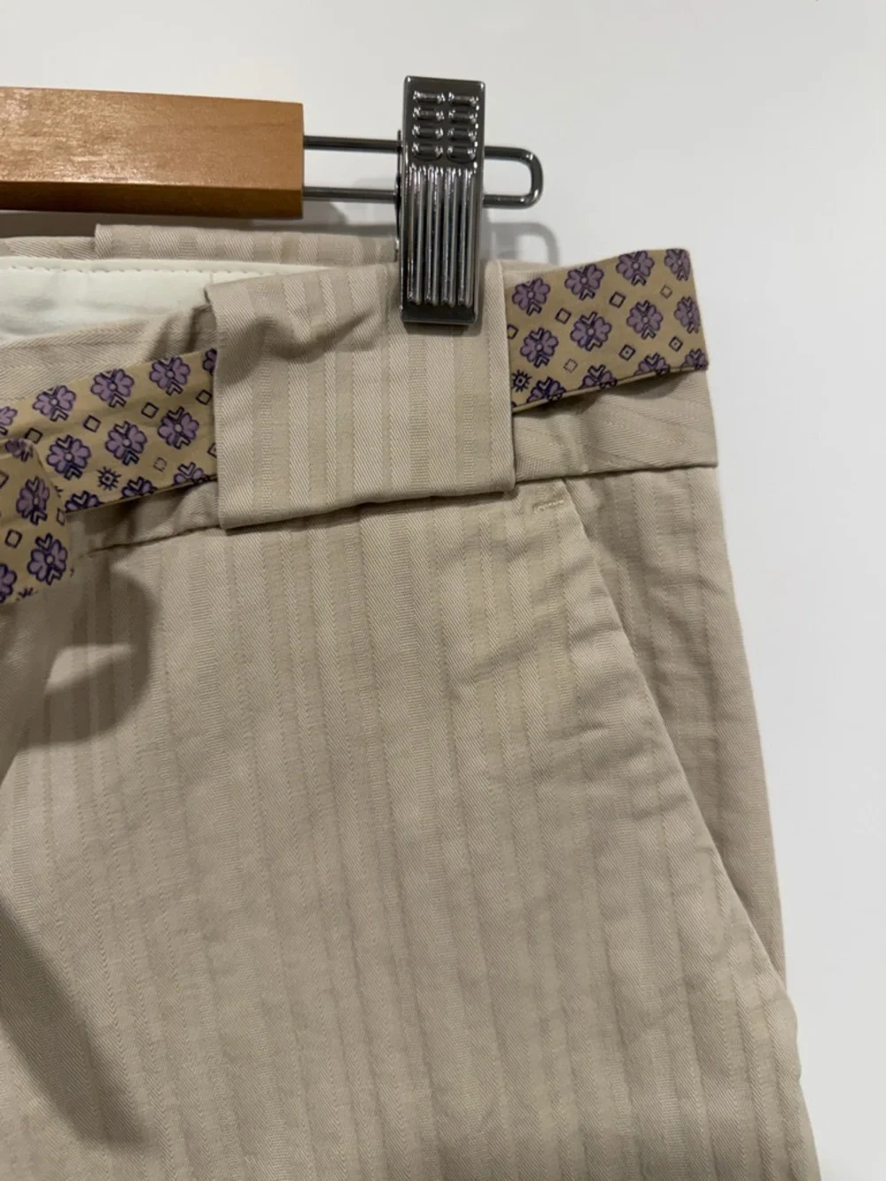 Y2K GAPstretch, Beige Stretch Ankle Wide Leg Chino with flowered tie belt - Picture 4 of 11